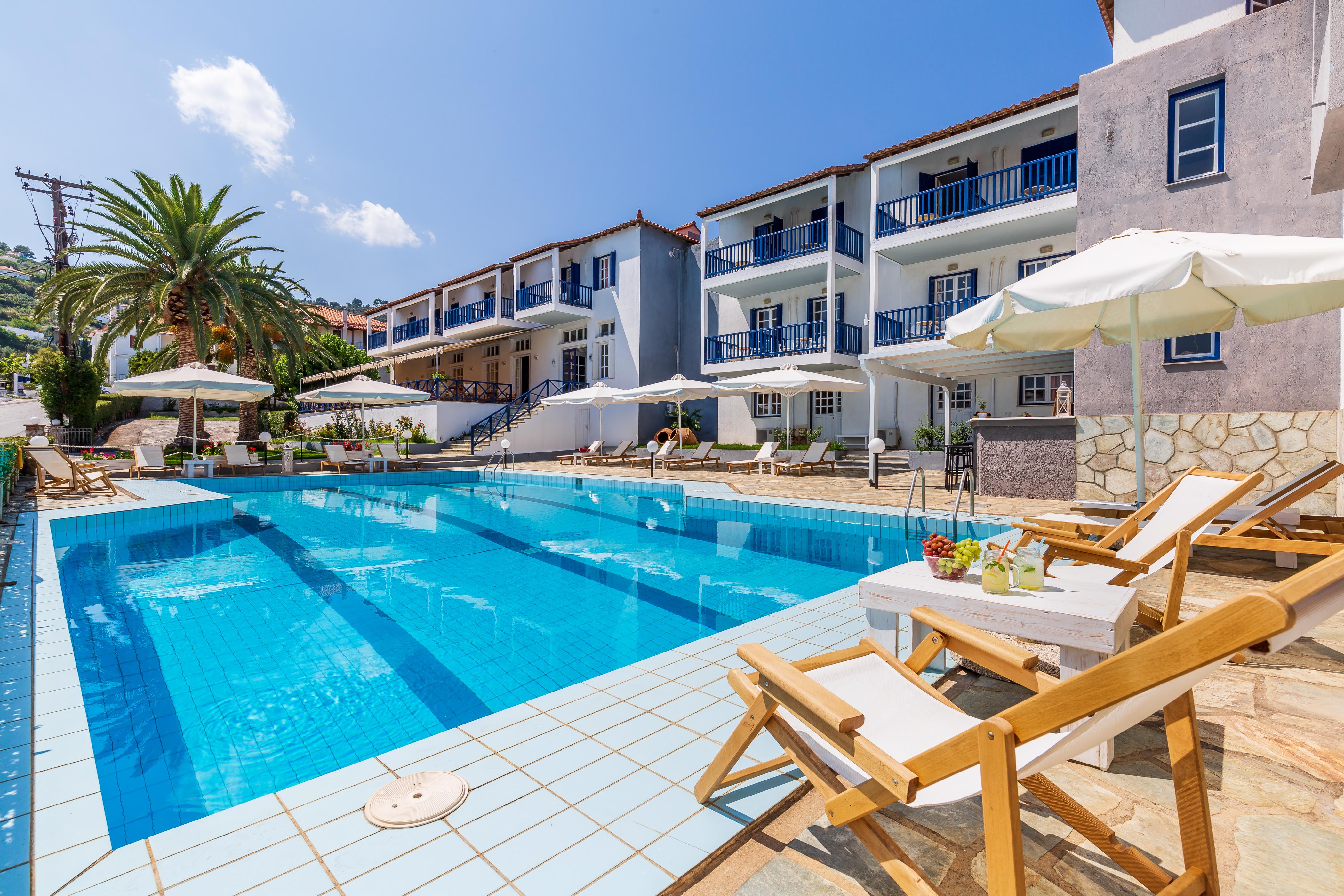 Aperitton Hotel Skopelos Exterior foto