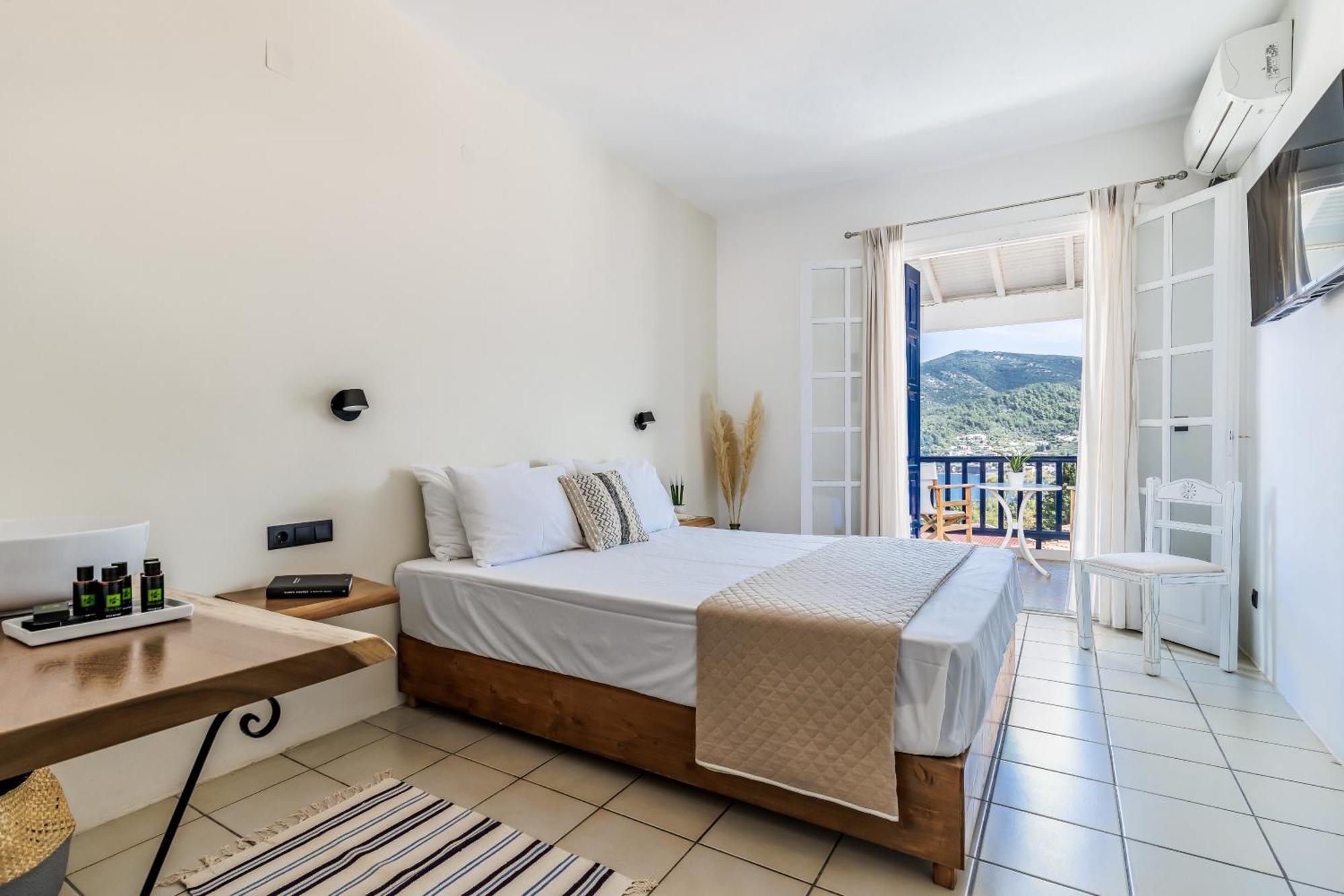 Aperitton Hotel Skopelos Exterior foto
