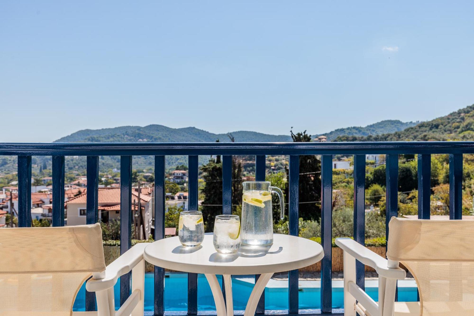 Aperitton Hotel Skopelos Exterior foto