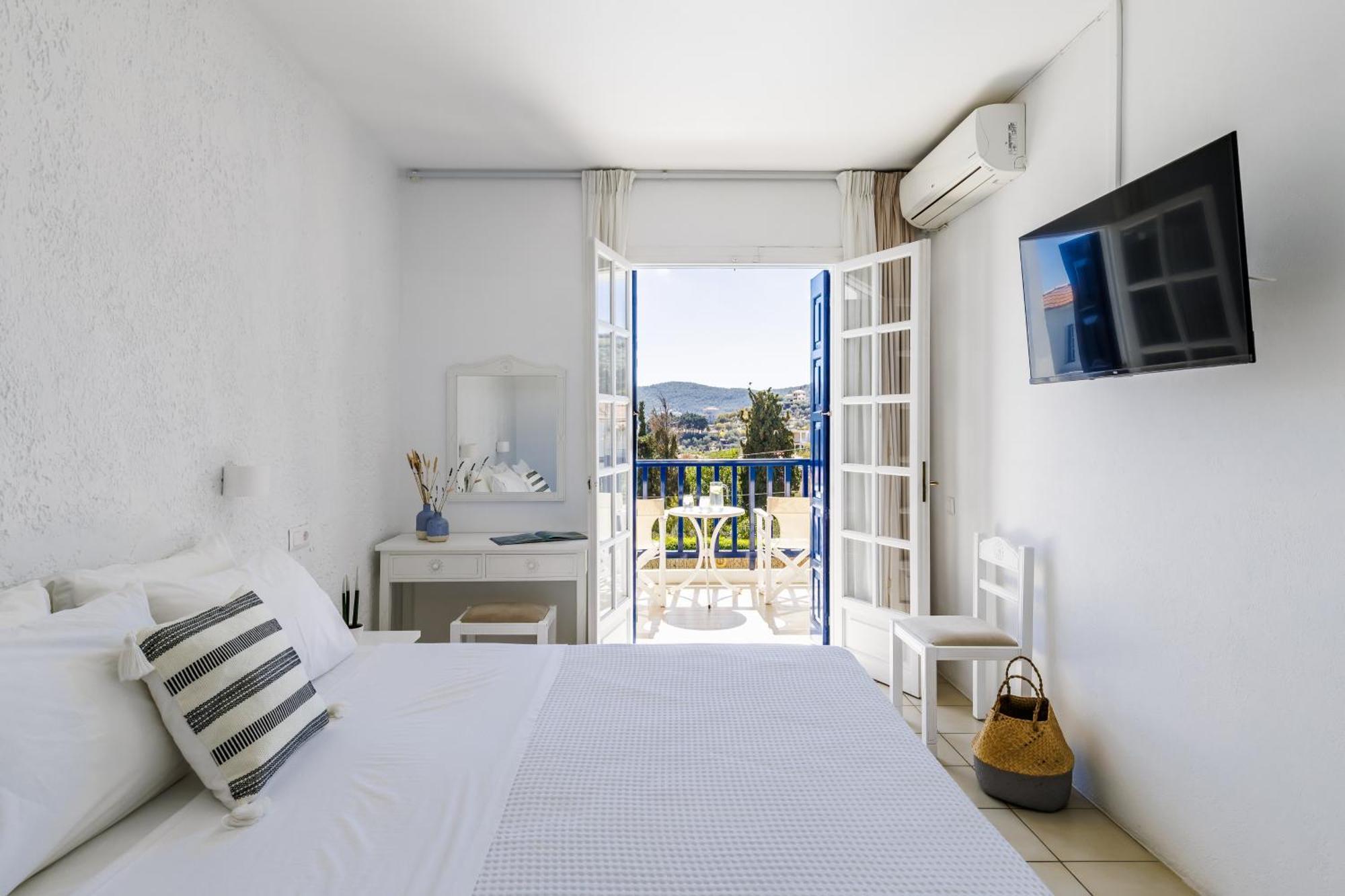 Aperitton Hotel Skopelos Exterior foto